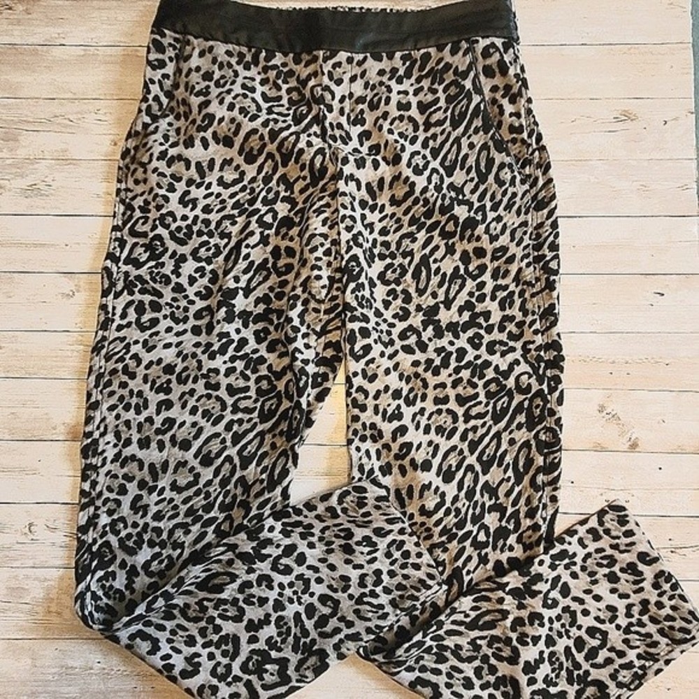 Jessica Simpson Silver & Black Leopard Achilles Soft Pants | Animal Print Pants